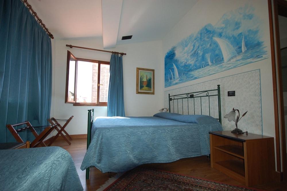 Hotel Leonardo Pisa Esterno foto