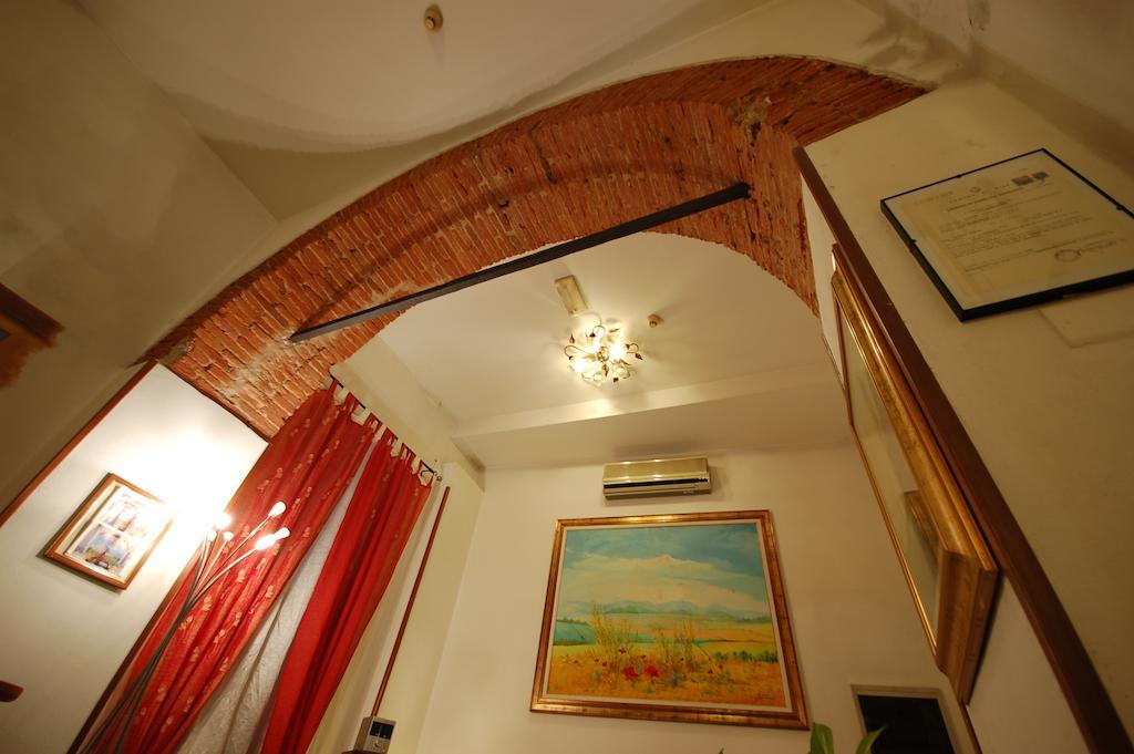 Hotel Leonardo Pisa Esterno foto