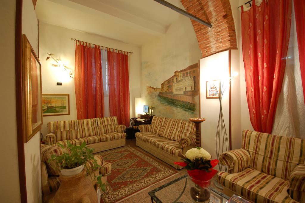 Hotel Leonardo Pisa Esterno foto